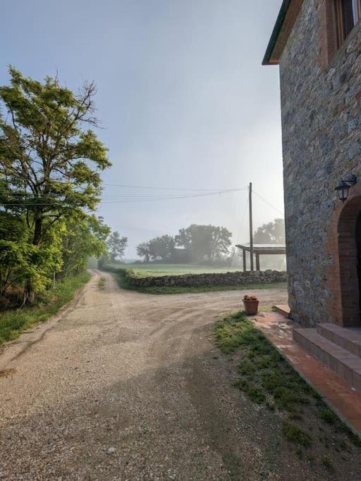 Relax Nella Jacuzzi In Toscana Коле Вал д'Елза Екстериор снимка