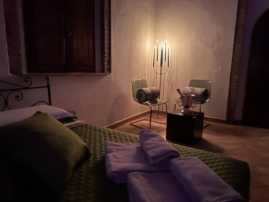 Relax Nella Jacuzzi In Toscana Коле Вал д'Елза Екстериор снимка